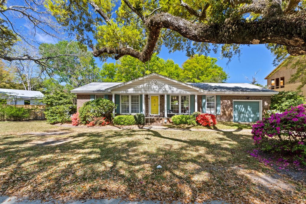 Photo of 810 Mccants Drive #Unit G, Mount Pleasant, SC 29464 (MLS # 26009981)