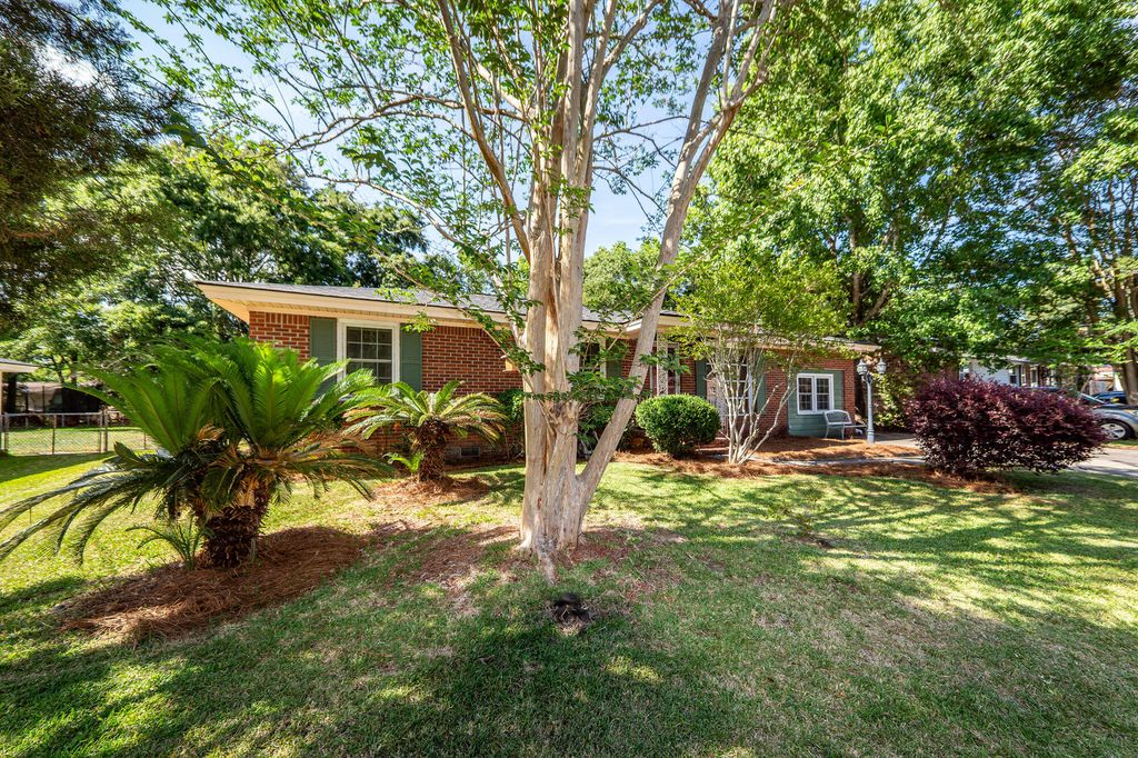 Photo of 210 Farm Road, Goose Creek, SC 29445 (MLS # 26014983)