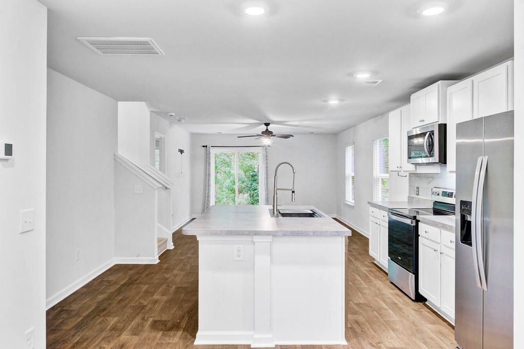 Photo of 127 Rosefield Court, Summerville, SC 29485 (MLS # 25026650)