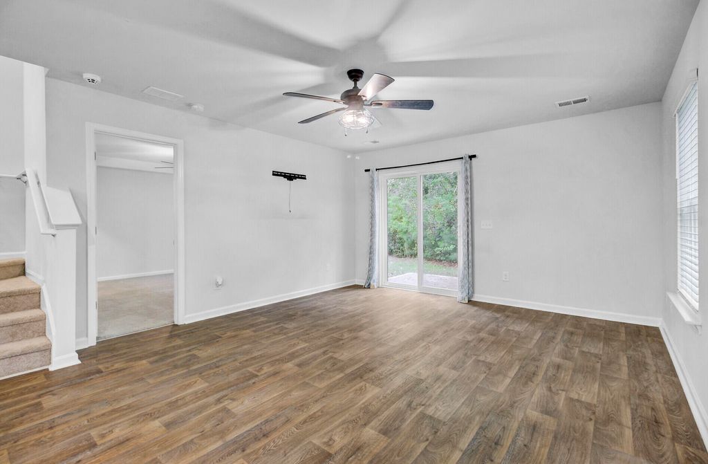 Photo of 127 Rosefield Court, Summerville, SC 29485 (MLS # 25026650)