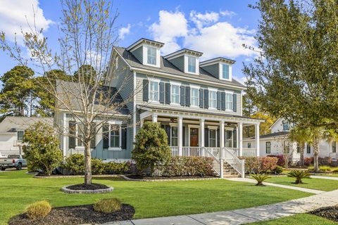 Photo of 3818 Fifle Street, Mount Pleasant, SC 29466 (MLS # 26007189)