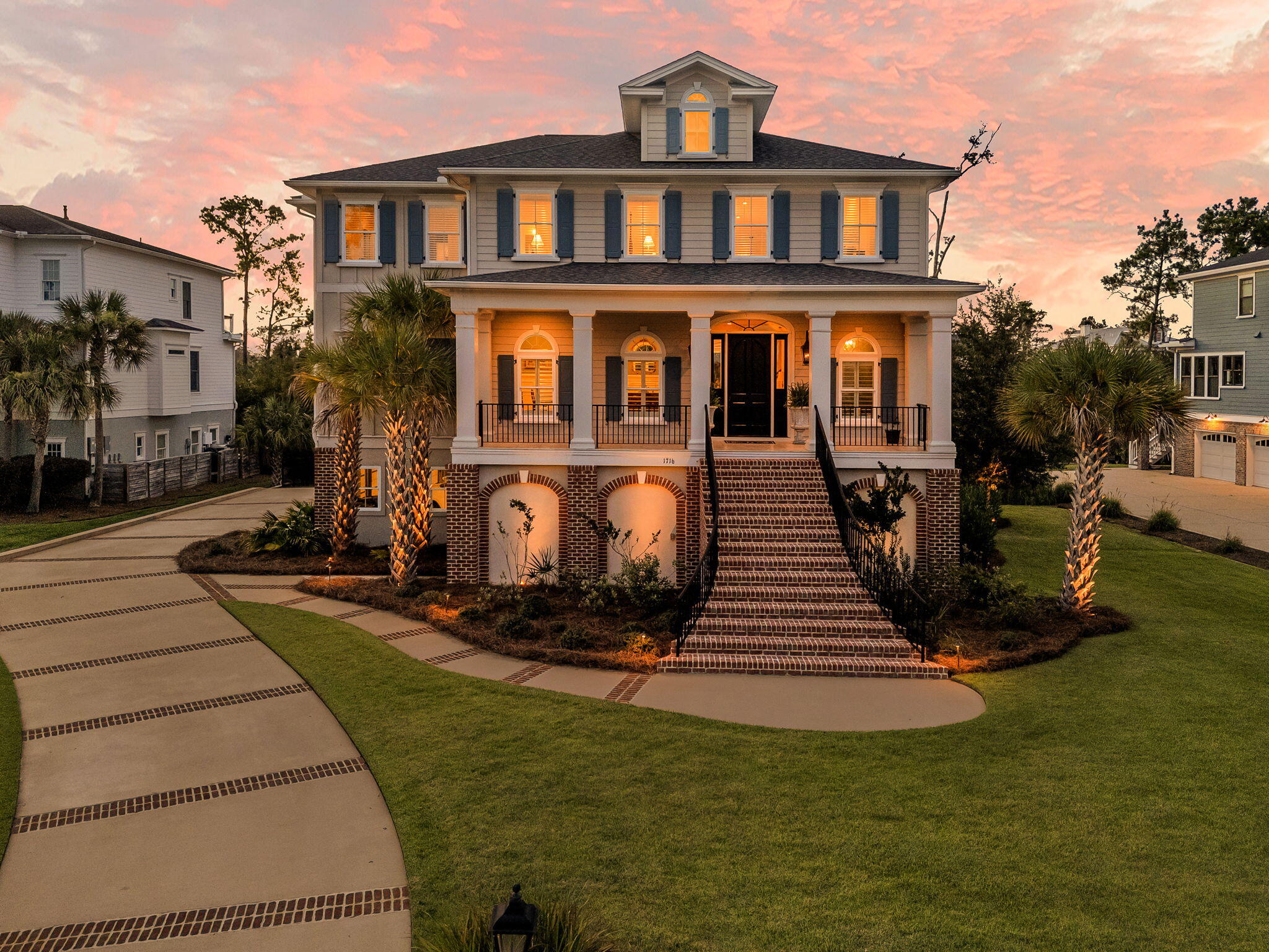 1716 Bowline Drive