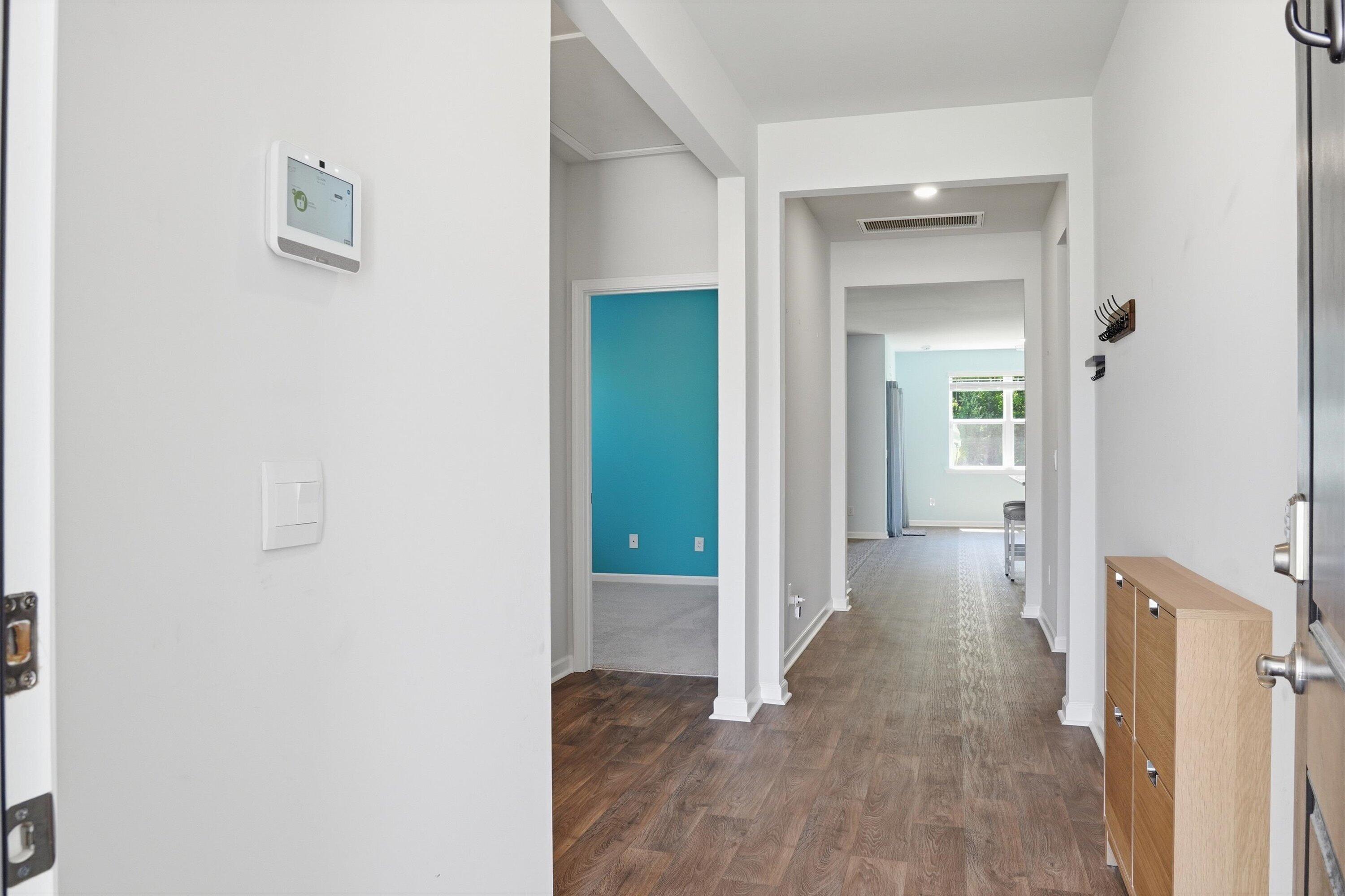 155 Cloverleaf Street