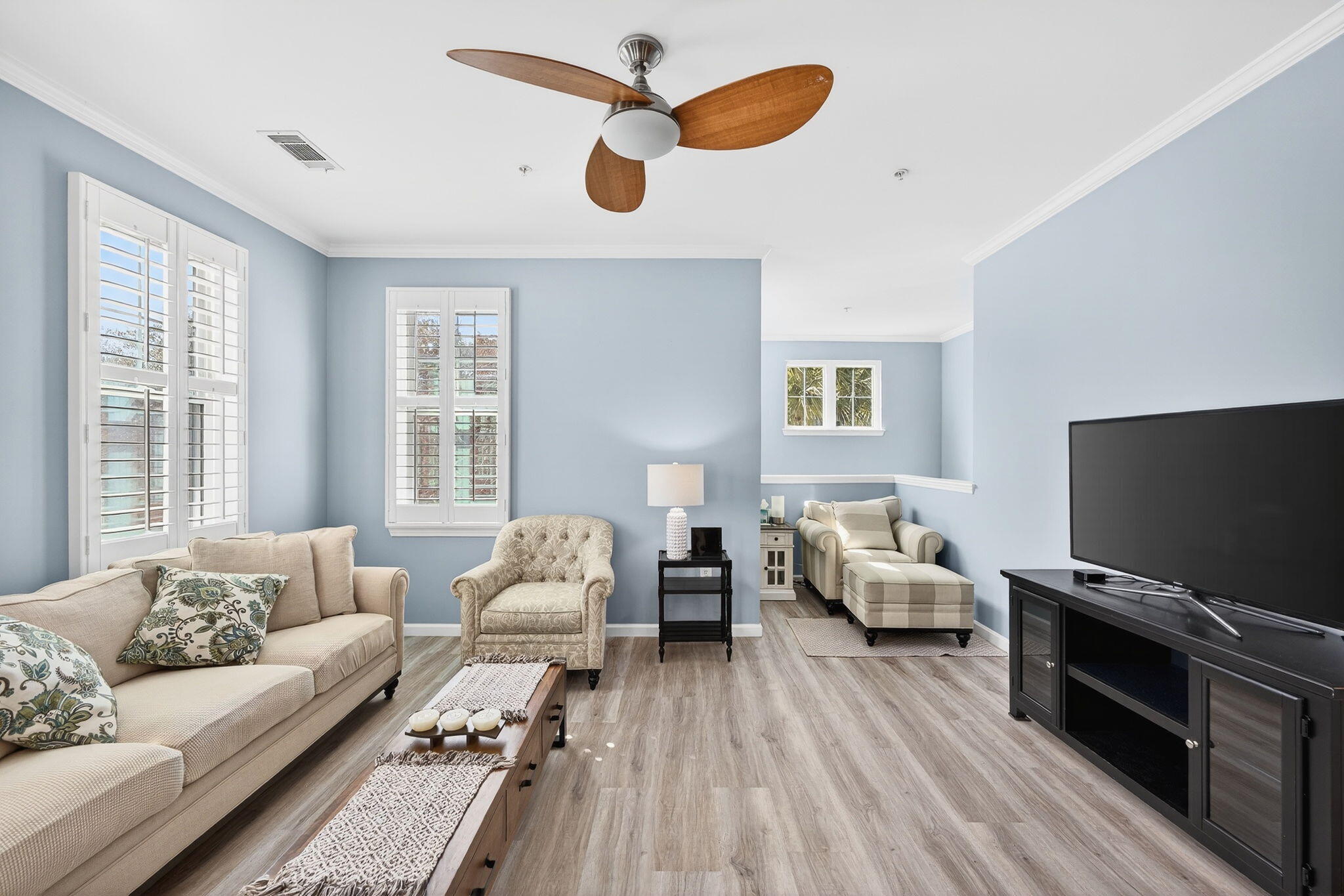 1225 Blakeway Street 906