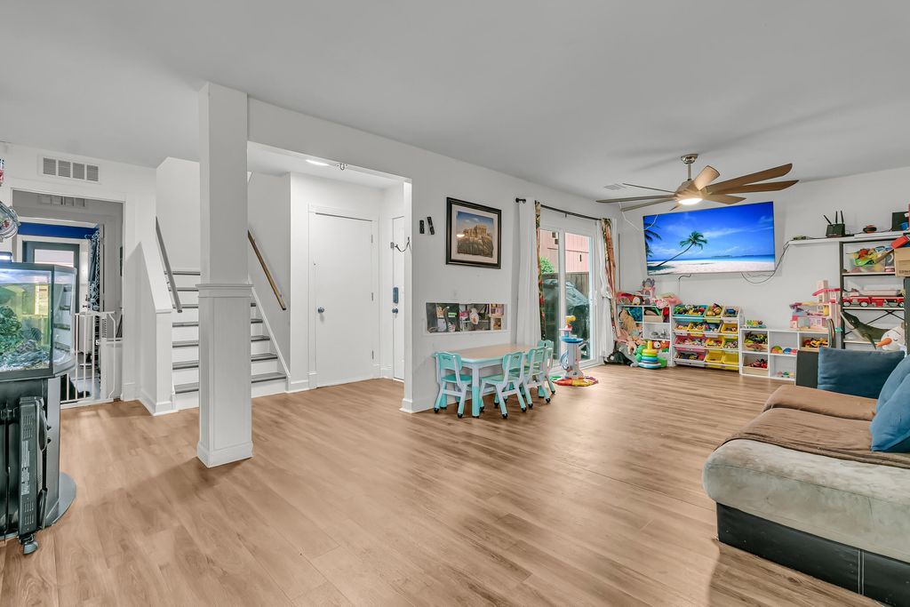 Photo of 104 Kings Way, Summerville, SC 29485 (MLS # 26000871)