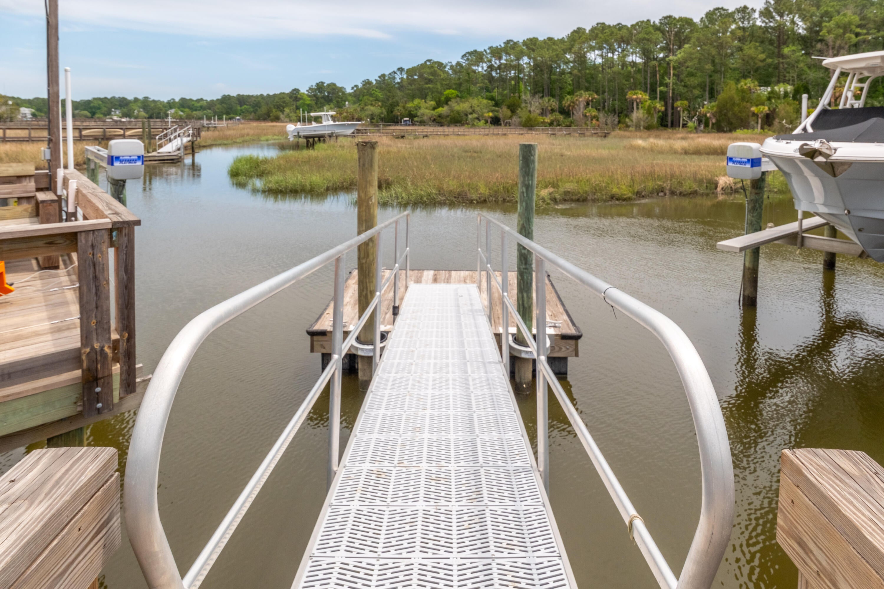 2324 Darts Cove Way