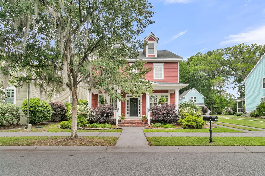 Photo of 1747 Manassas Drive, Charleston, SC 29414 (MLS # 26014134)
