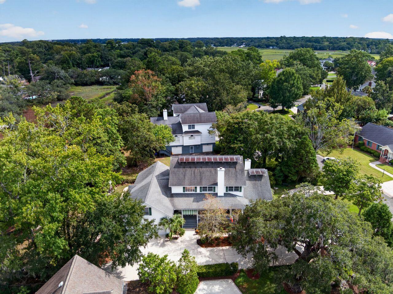 86 Indigo Point Drive