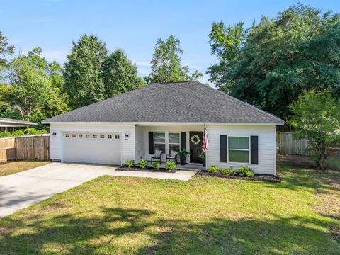 Photo of 204 Read Street, Moncks Corner, SC 29461 (MLS # 26010862)