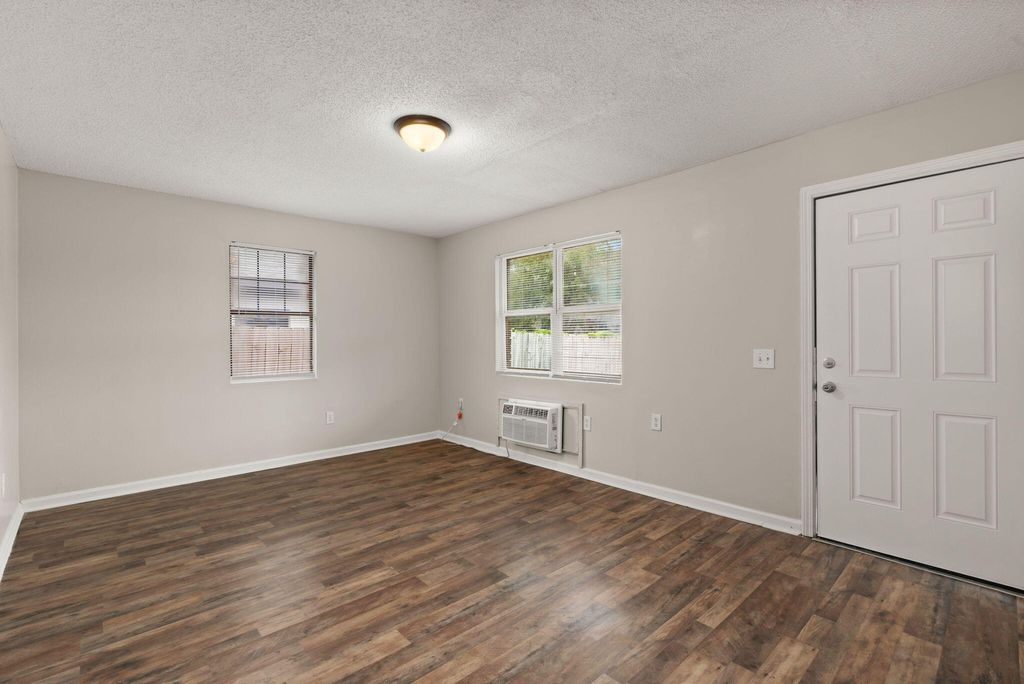 Photo of 1820 Iris Street, North Charleston, SC 29405 (MLS # 25026287)