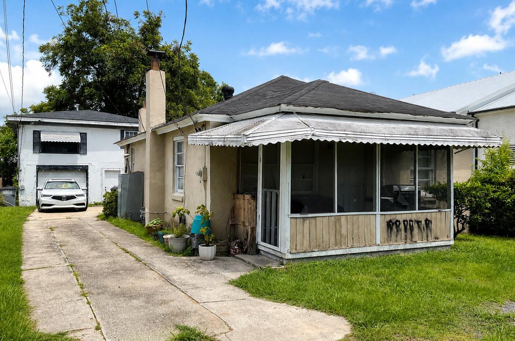 Photo of 2708 Meeting Street Road #A B, North Charleston, SC 29405 (MLS # 26022550)