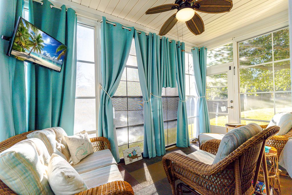 Photo of 1500 Yellow Hawthorn Circle, Summerville, SC 29483 (MLS # 25029694)