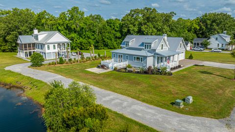 A home in Awendaw