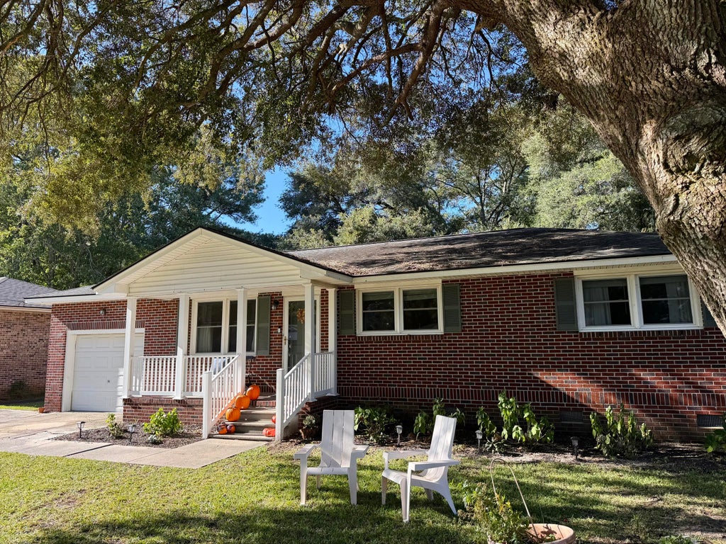 Photo of 5319 Mcroy Street, North Charleston, SC 29418 (MLS # 26029337)