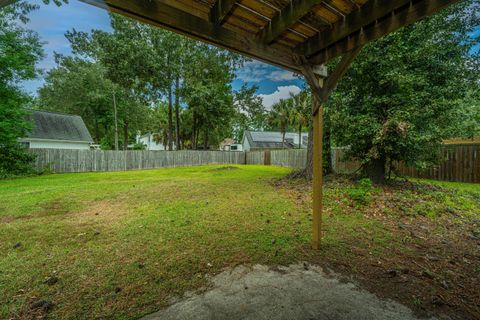 A home in North Charleston