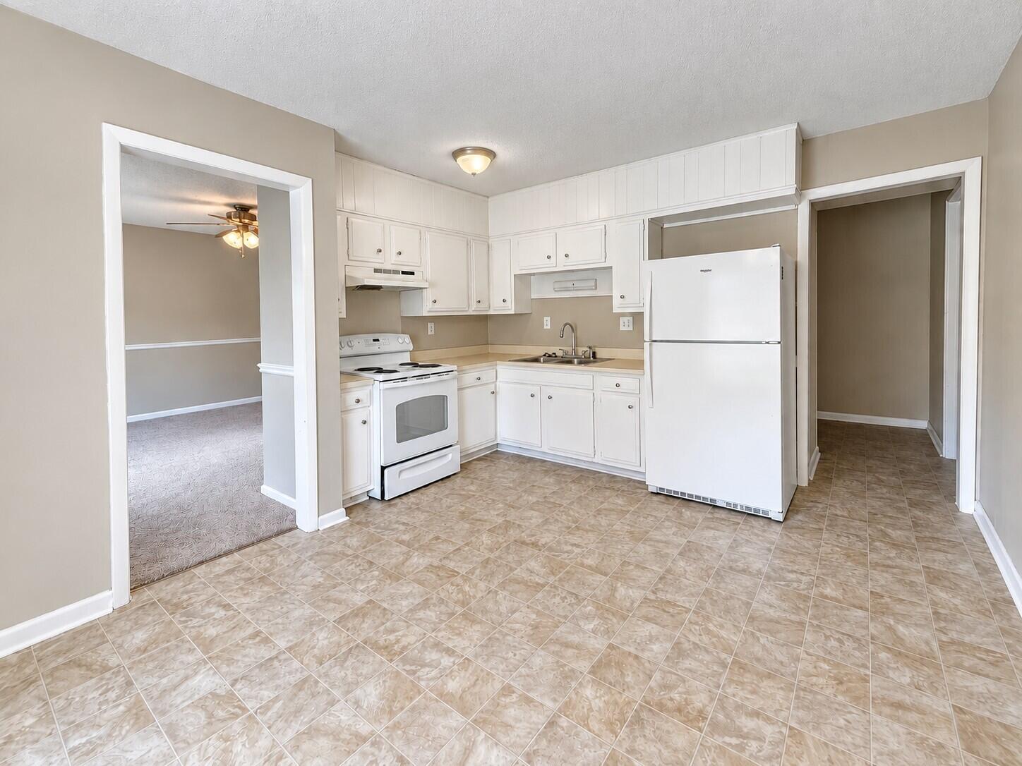 385 Price Street