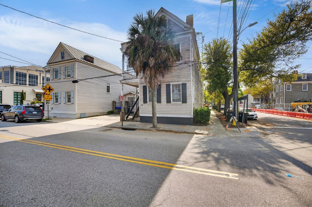 Photo of 69 Washington Street, Charleston, SC 29403 (MLS # 26008599)