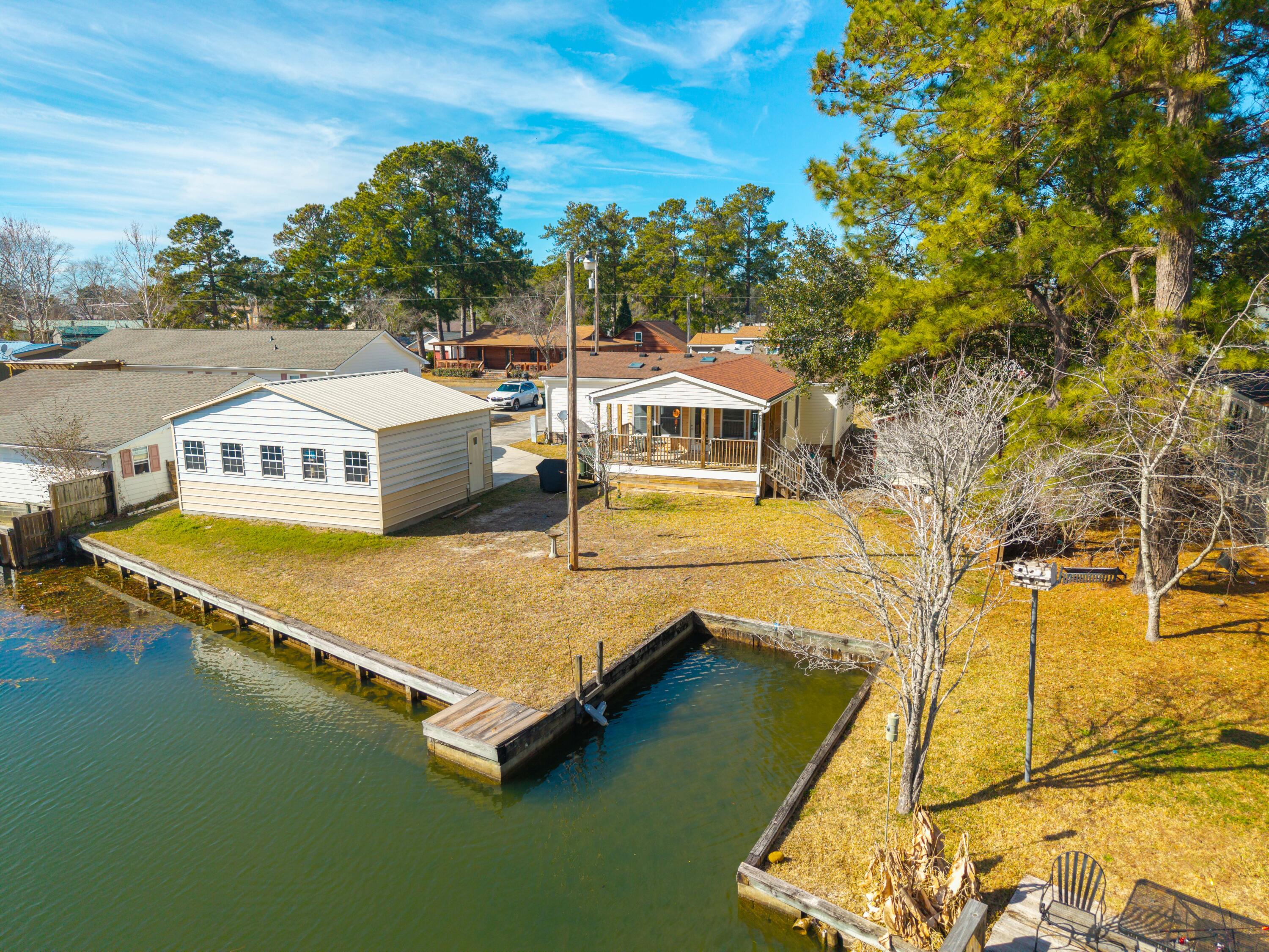 409 Chippendale Lane