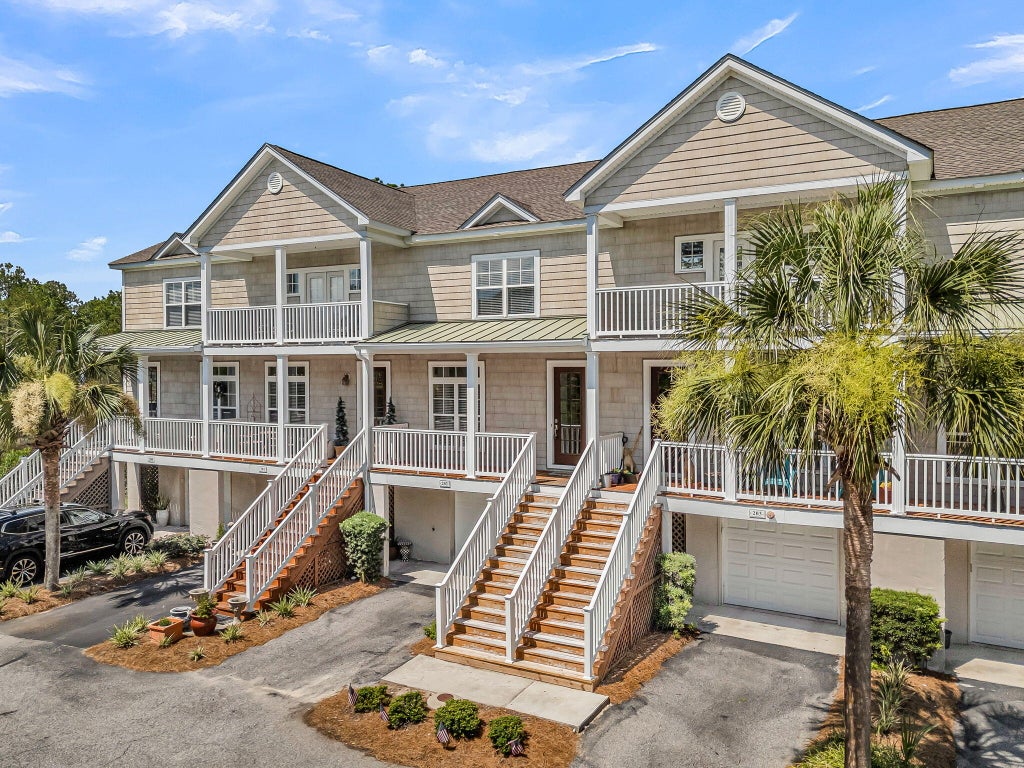 Photo of 202 Garmouth Court, Mount Pleasant, SC 29466 (MLS # 26019843)
