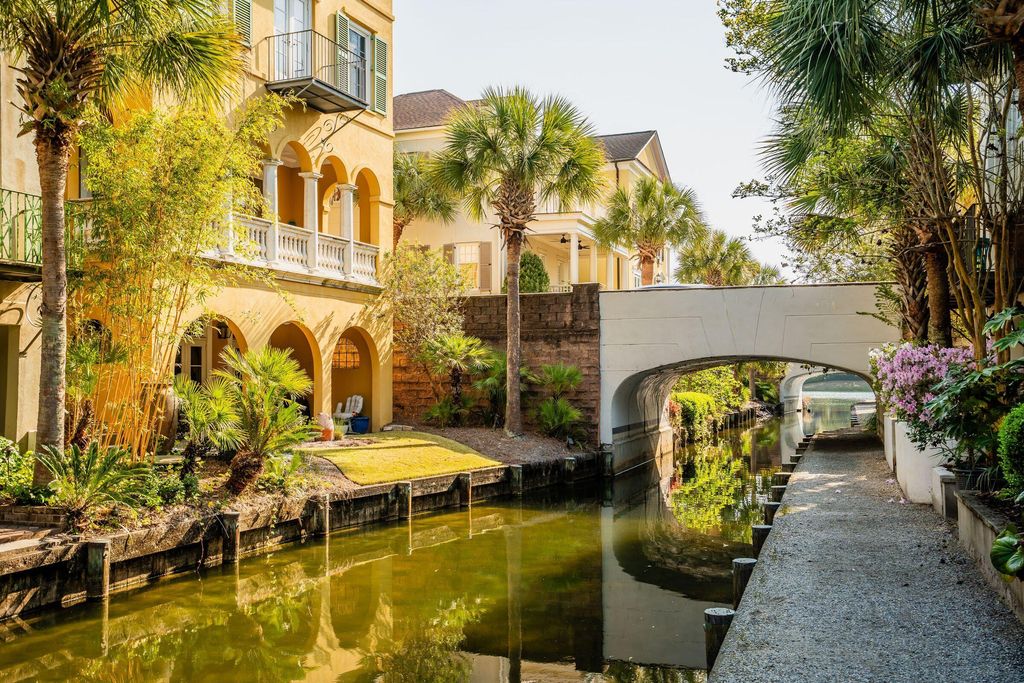 Photo of 19 Krier Lane, Mount Pleasant, SC 29464 (MLS # 26009313)