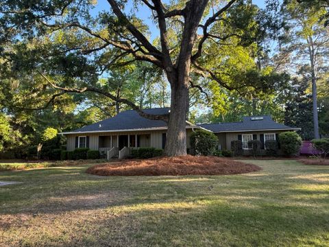 Photo of 1039 Governors Road, Mount Pleasant, SC 29464 (MLS # 26010320)