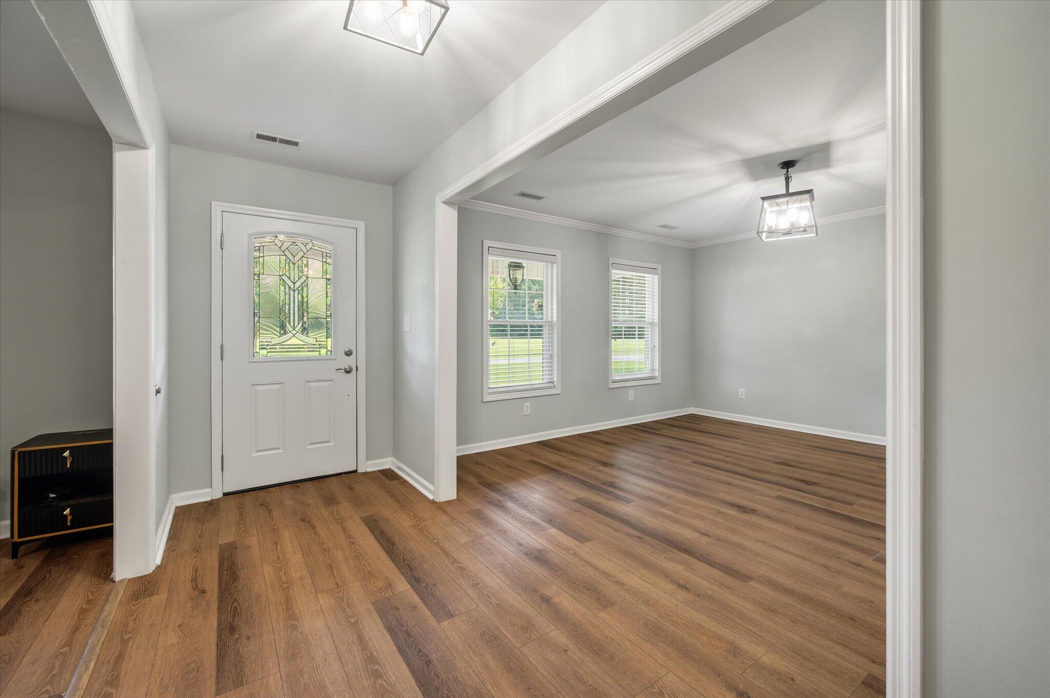 142 Cloverleaf Drive