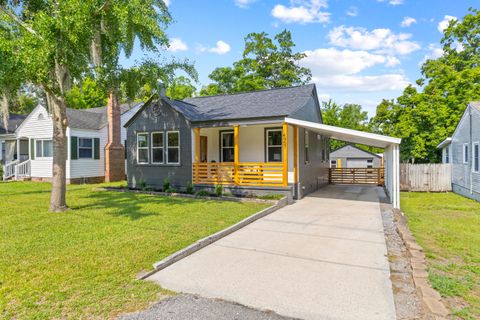 A home in North Charleston