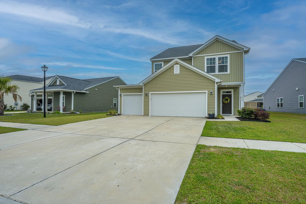 Photo of 412 Carrara Drive, Summerville, SC 29486 (MLS # 26008632)