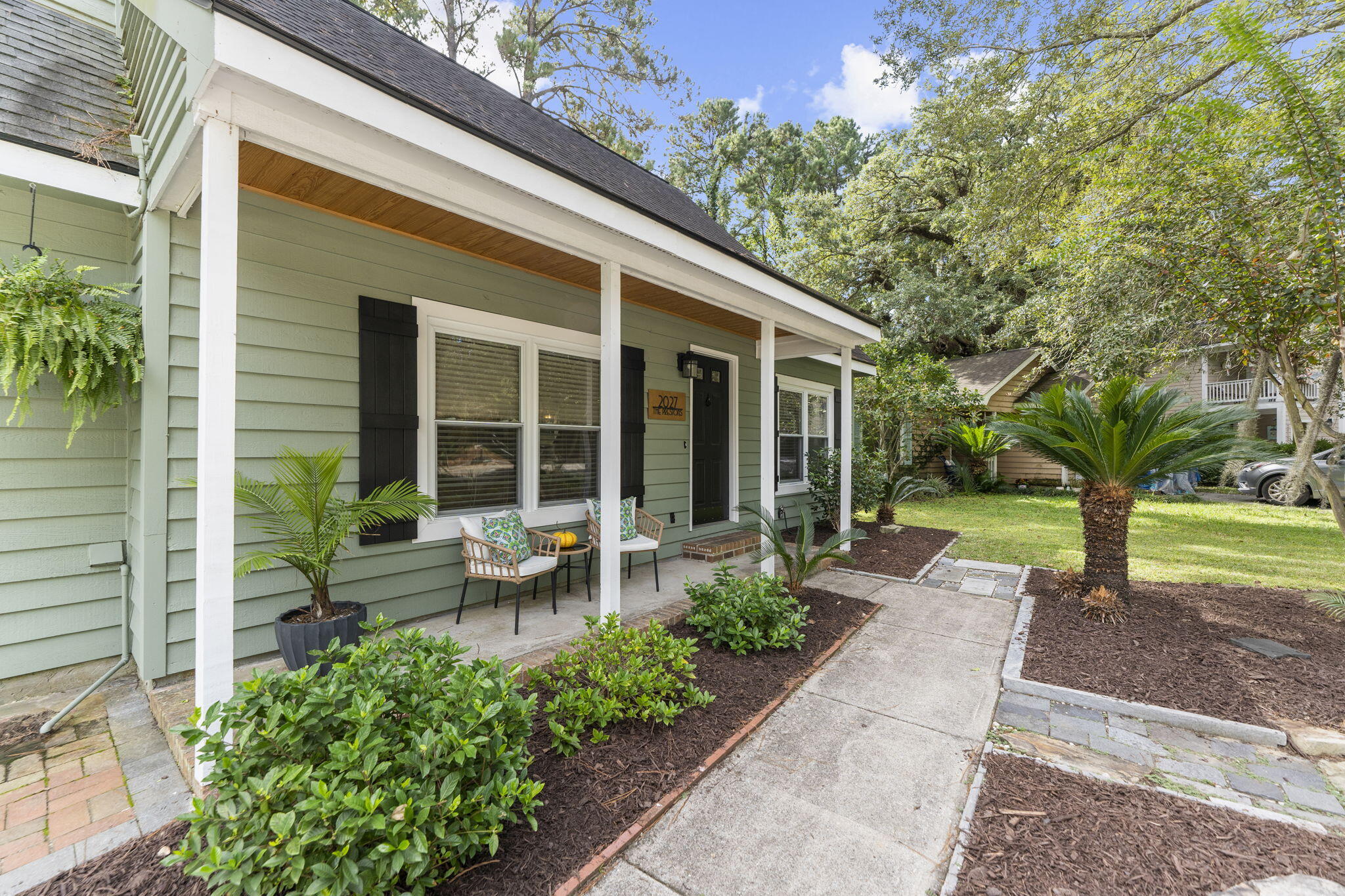 2027 Harrietta Court