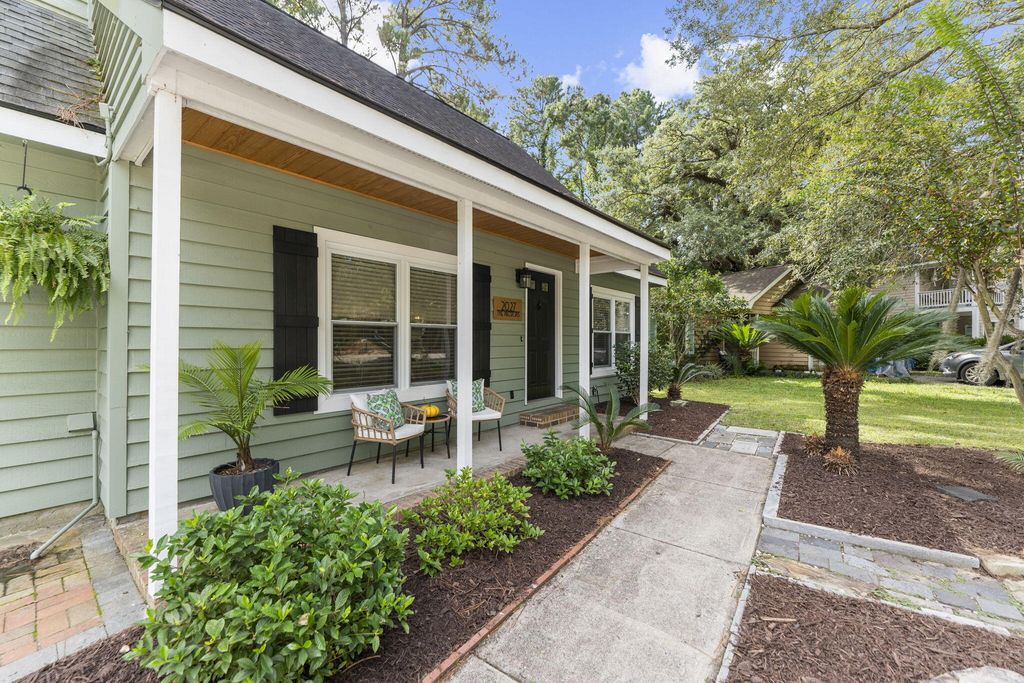 Photo of 2027 Harrietta Court, Mount Pleasant, SC 29464 (MLS # 25027056)