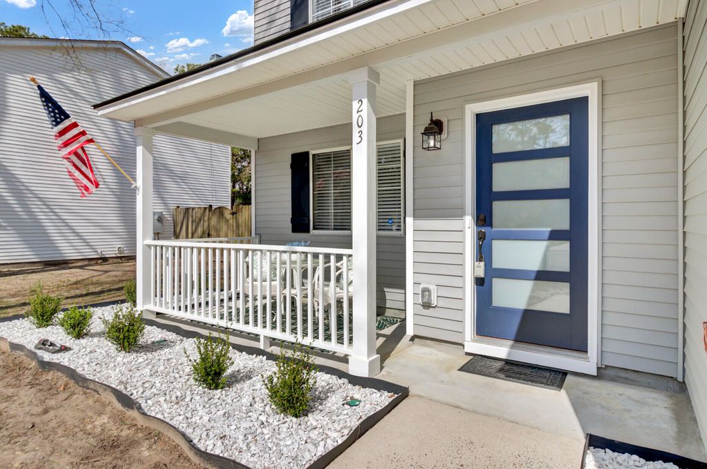 Photo of 203 Aztec Court, Summerville, SC 29483 (MLS # 26007054)