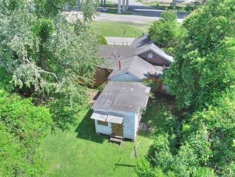 A home in North Charleston