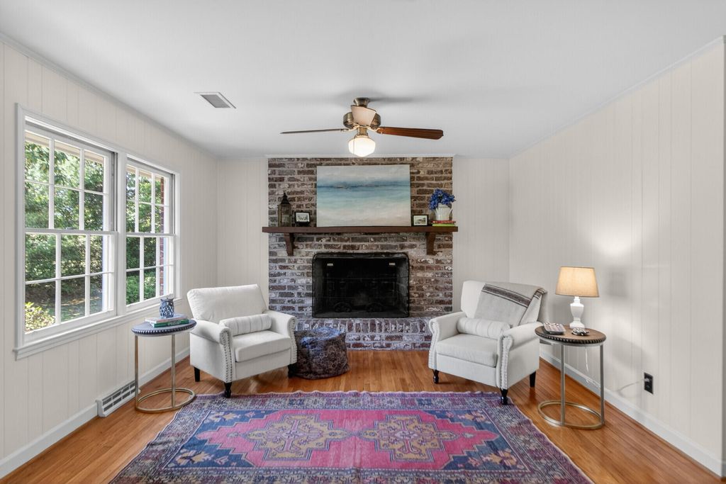 Photo of 9 Nuffield Road, Charleston, SC 29407 (MLS # 26010851)