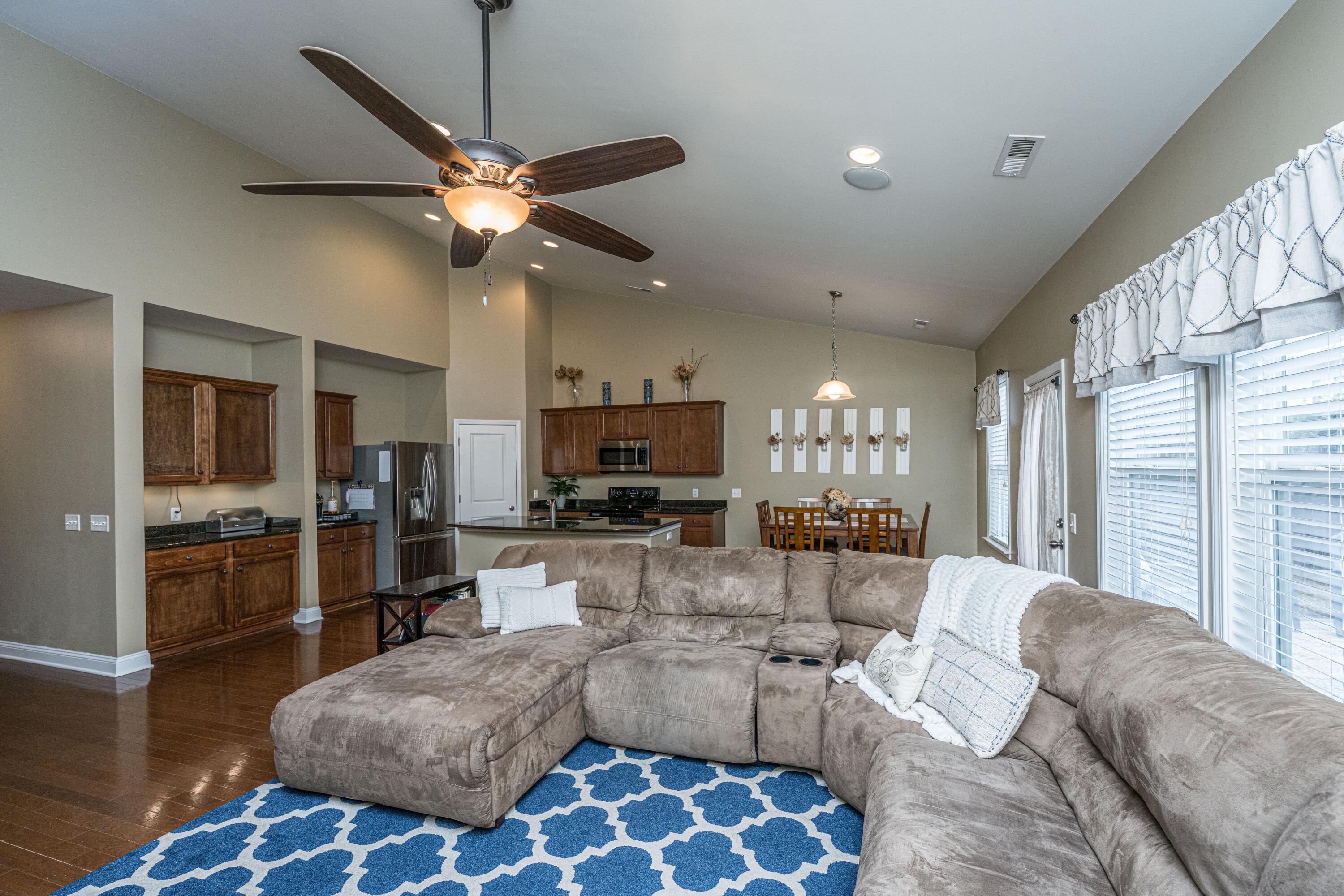 1821 Ground Pine Drive