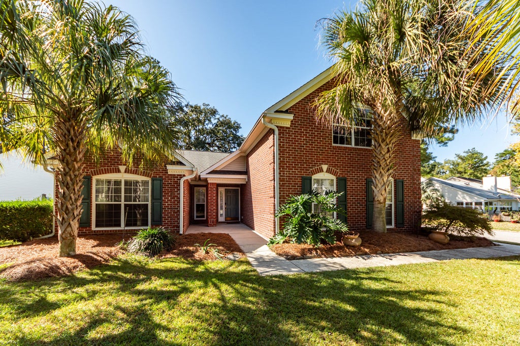 Photo of 569 Pointe Of Oaks Road, Summerville, SC 29485 (MLS # 26029618)