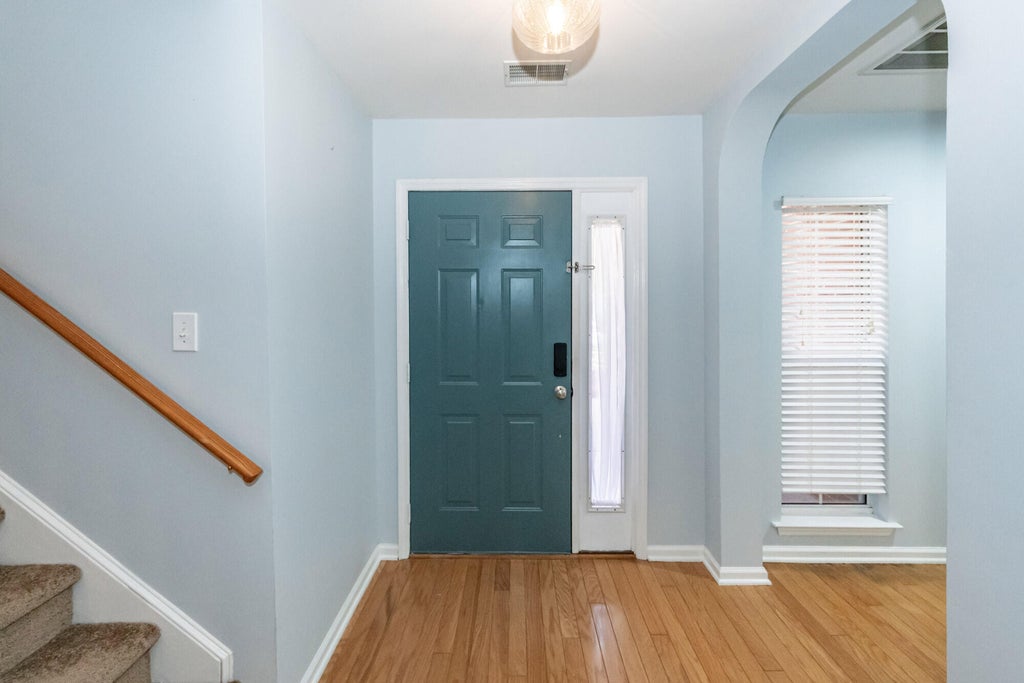 Photo of 569 Pointe Of Oaks Road, Summerville, SC 29485 (MLS # 26029618)