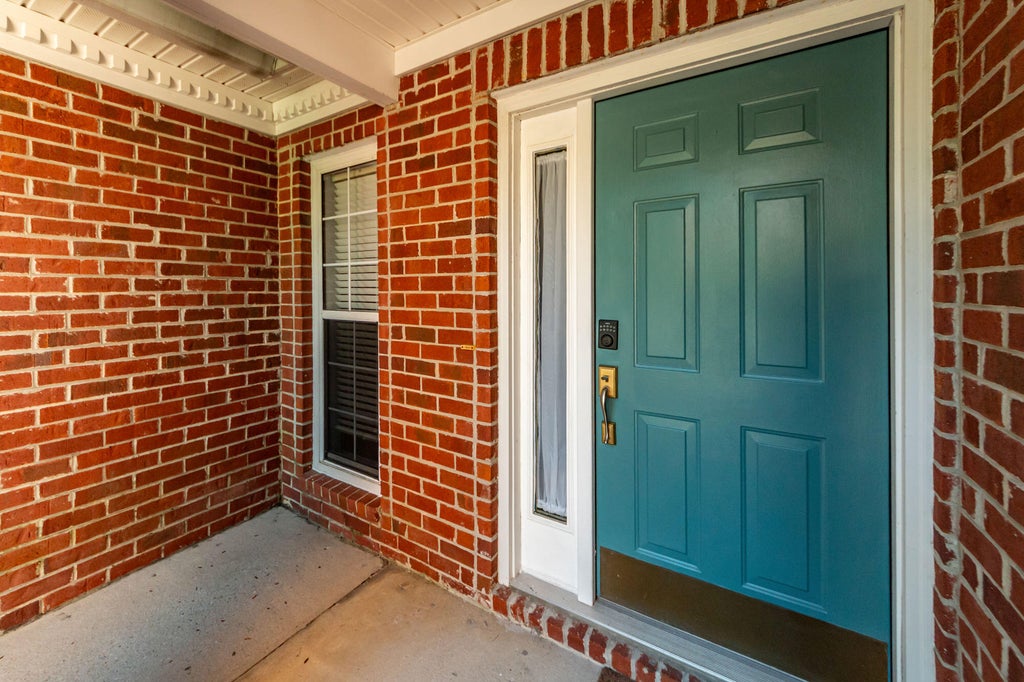 Photo of 569 Pointe Of Oaks Road, Summerville, SC 29485 (MLS # 26029618)