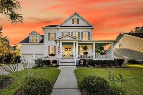 Photo of 1305 Whisker Pole Lane, Mount Pleasant, SC 29466 (MLS # 25025449)