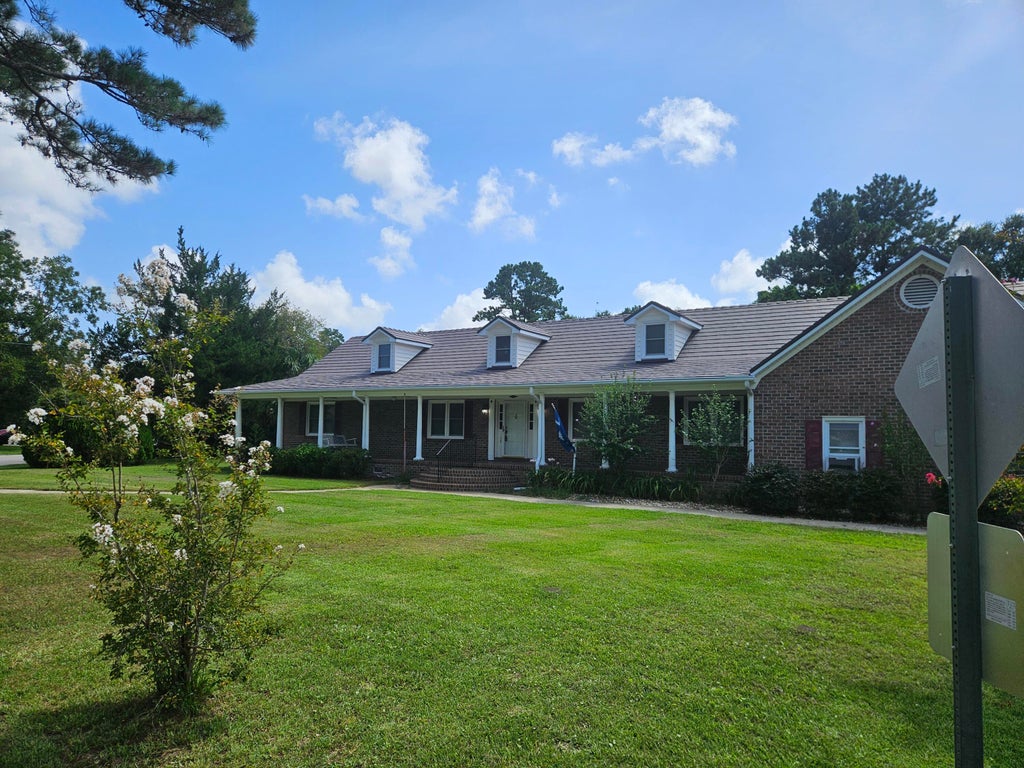 Photo of 1567 Sanford Road, Charleston, SC 29407 (MLS # 26022549)