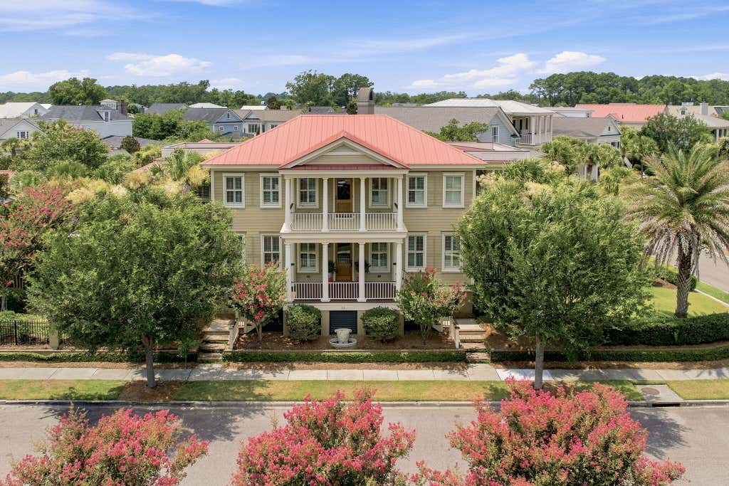 Photo of 212 Beauford Pointe, Mount Pleasant, SC 29464 (MLS # 26020106)