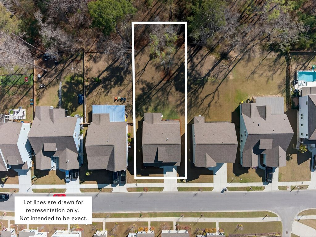 Photo of 119 Loon Drive, Summerville, SC 29483 (MLS # 26006949)