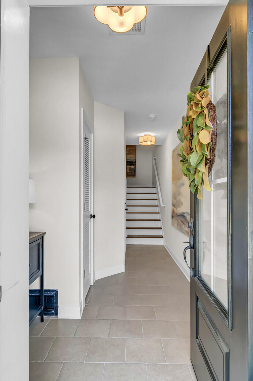 152 Cowrie Court