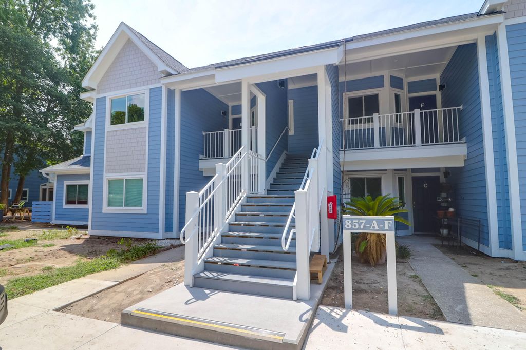 Photo of 857 Liriope Lane #E, Mount Pleasant, SC 29464 (MLS # 25019170)