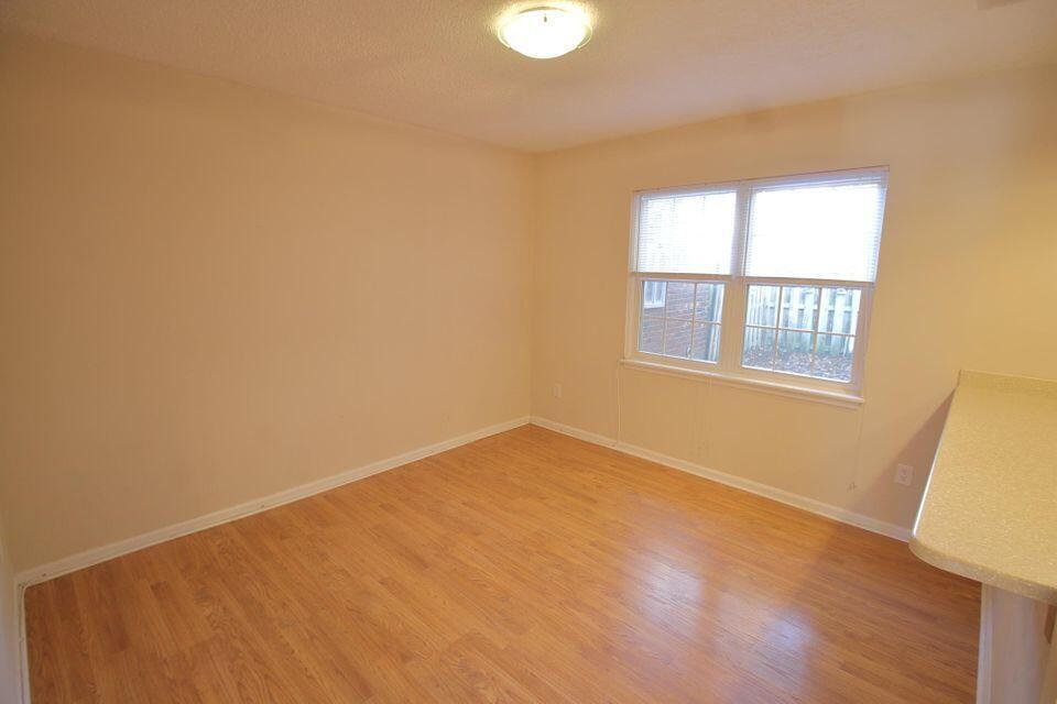1055 Hunters Trace