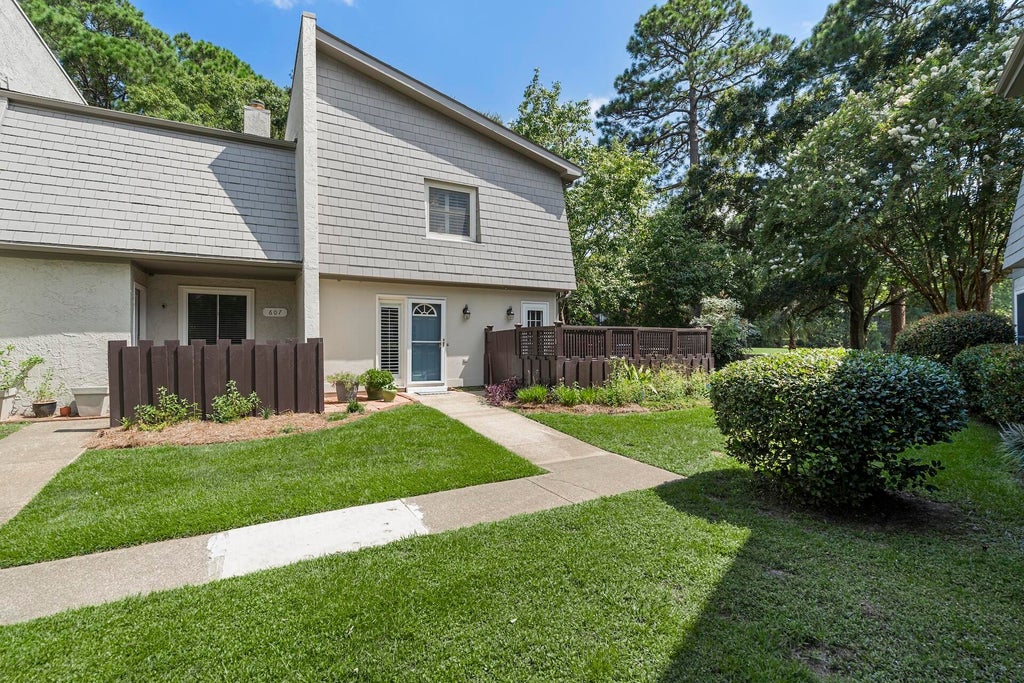 Photo of 608 Ventura Place, Mount Pleasant, SC 29464 (MLS # 26024747)