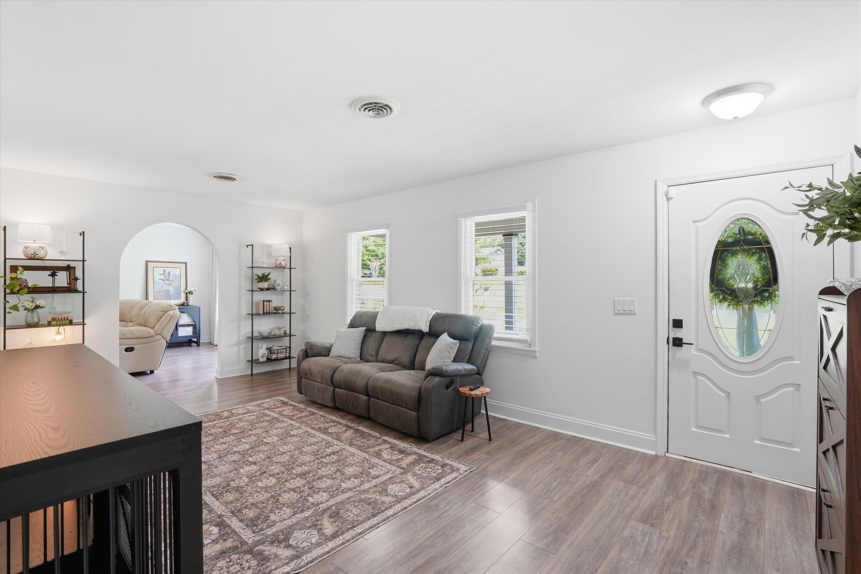 403 Forest Circle