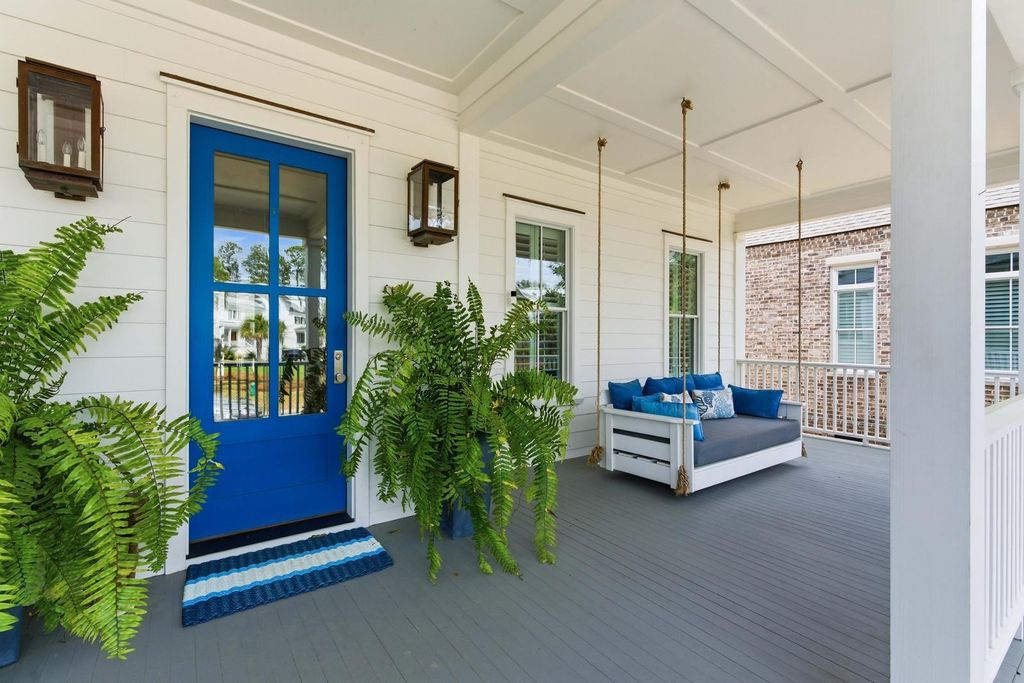 Photo of 383 Bridgetown Pass, Mount Pleasant, SC 29464 (MLS # 26007319)