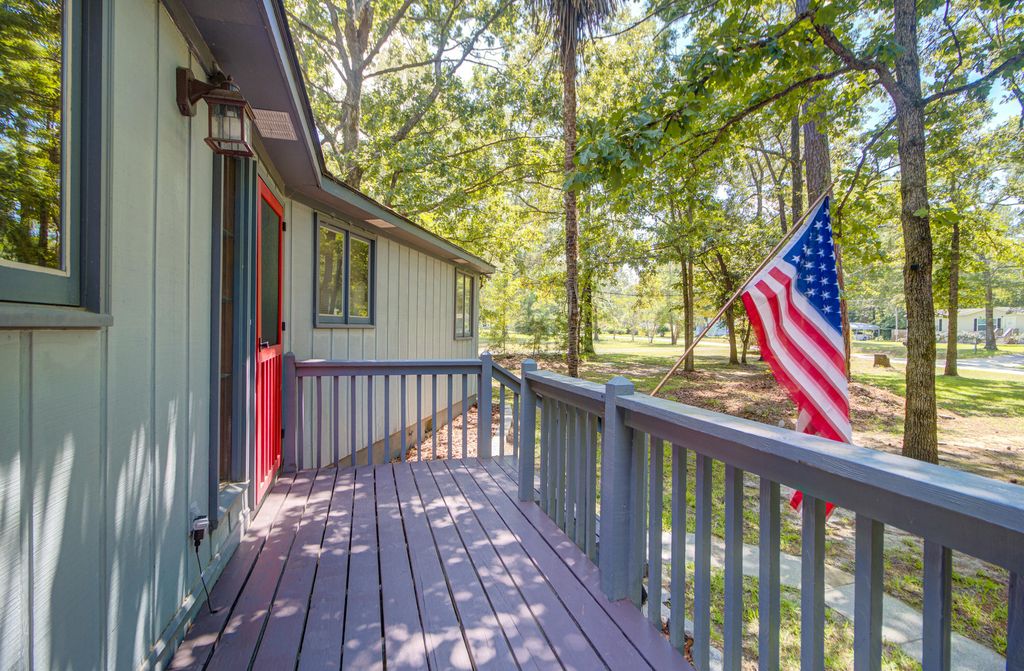 Photo of 114 Poplar Circle, Summerville, SC 29483 (MLS # 26019418)