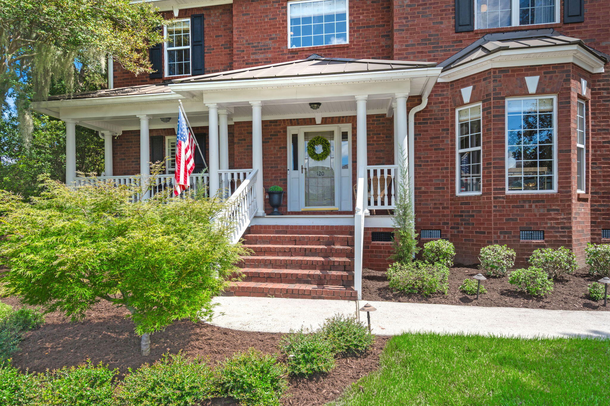 120 Thames Drive
