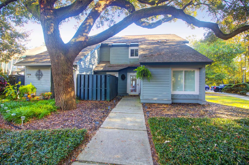 Photo of 1162 Shadow Lake Circle #44, Mount Pleasant, SC 29464 (MLS # 25031084)